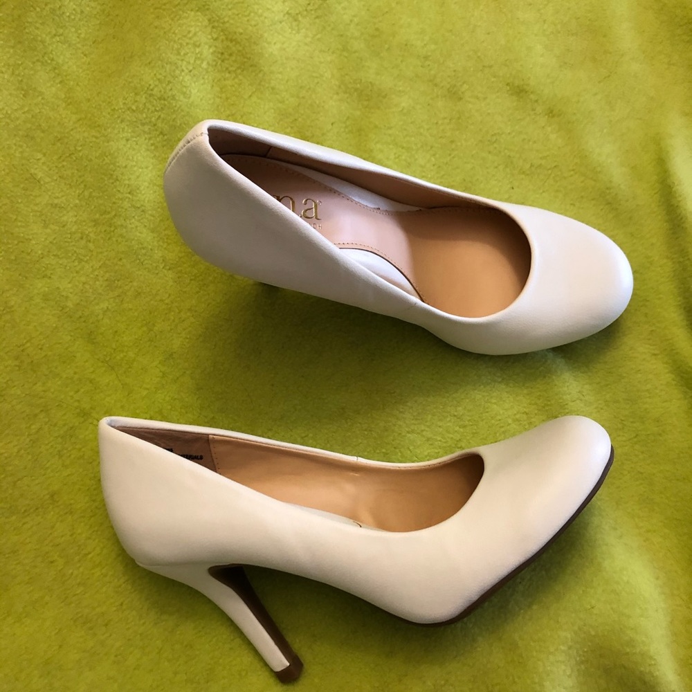 White dress shoe